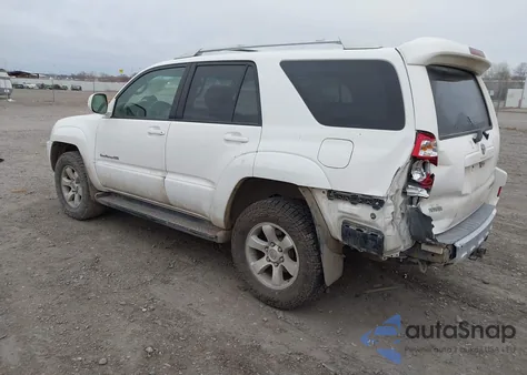 2005 Toyota 4Runner Sr5 Sport V6 z USA, uszkodzony, nr VIN JTEBU14R658043029